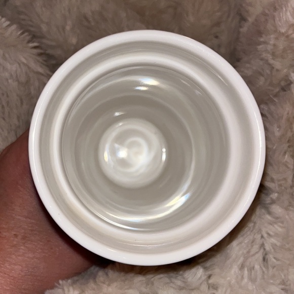 Starbucks 12 oz mug 2016 colorful with hearts with lid - Picture 4 of 6